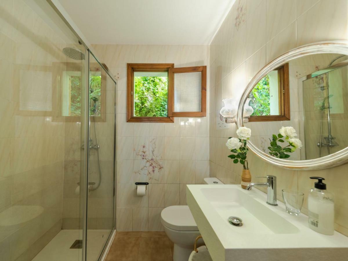 Holiday Home Cala Tuent Exterior foto